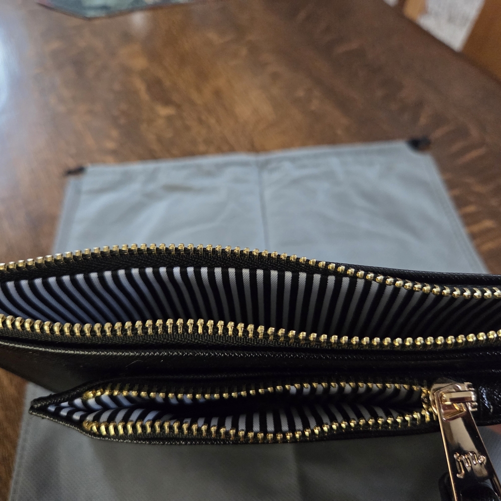Jessica Moore Black Zip Pouch with Gold Metal Zippers - Picture 4 of 16